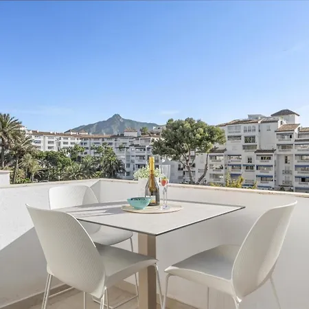 2 Bdr Andalucia Del Mar 3 405 아파트 *