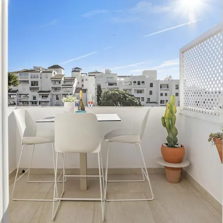 2 Bdr Andalucia Del Mar 3 405 * 마르베야